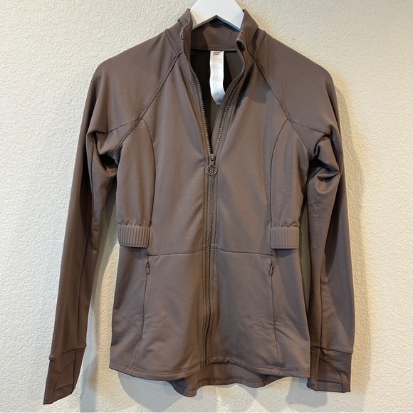 Fabletics Women’s Willow Bark Trinity Cold Weather Performance Jacket - XS - Picture 2 of 7
